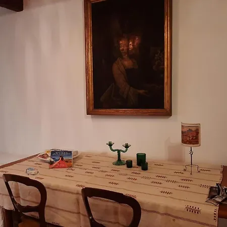 In Palazzina D'epoca Appartement *